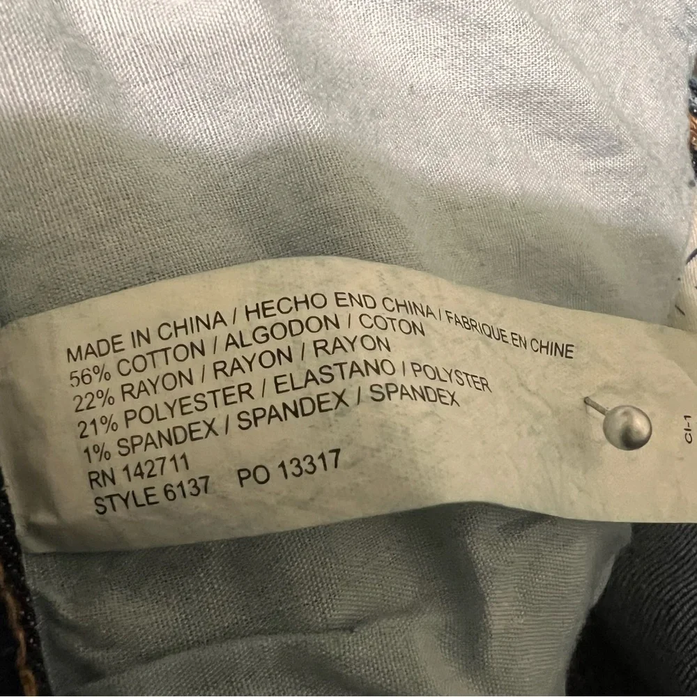 Eloquii Indigo Relaxed Fit Jeans Lot 5 - Picture 4 of 5